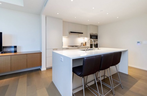Ala Moana Condo | Luxury Condo "Park Lane" (30 Nights Minimum Stay)