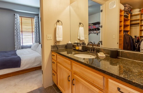 Southside Condo | Luxury Condo