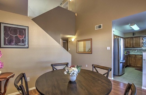 Central Scottsdale Condo | Luxury condo w/pool in McCormick Ranch.