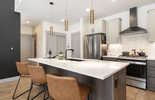 Winter Park Condo | Luxury Condo with Views/Hot Tub/1 block to Main Street/5 min to Ski Resort