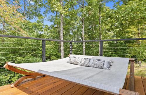 Young Harris House | Luxury Container Hammock, Fire Pit Pool