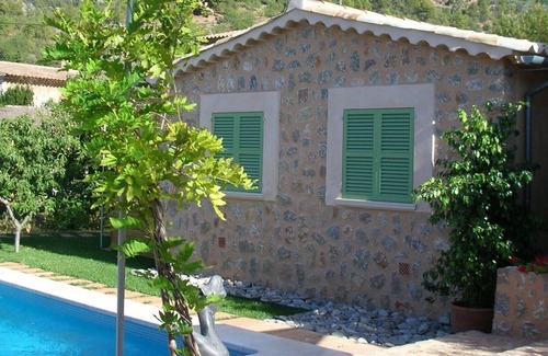 Soller Cottage | Luxury Cottage,Pool, Views,Orchard,Walk to Town,Satelite,WiFi Air/Con