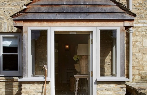 Southrop Cottage | Luxury Cottage Stay | Beautiful Cotswold Village