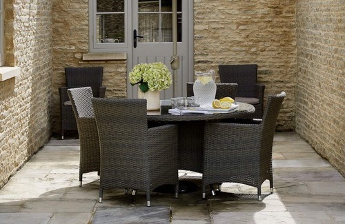 Southrop Cottage | Luxury Cottage Stay | Beautiful Cotswold Village