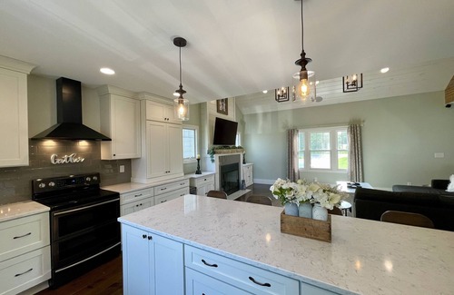 Stevensville Other | Luxury Craftsman Farmhouse Close to Beaches & Wineries