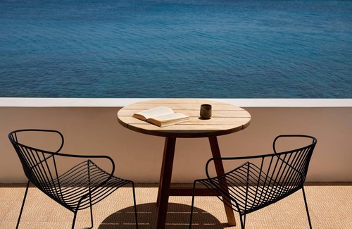 Agios Nikolaos Villa | Luxury Crete Hotel | Elegant Bungalow | Large Veranda with Sea View | Modern.