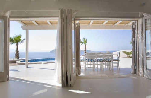 Pefki Villa | Luxury Cycladian Style Villa with amazing Sea View