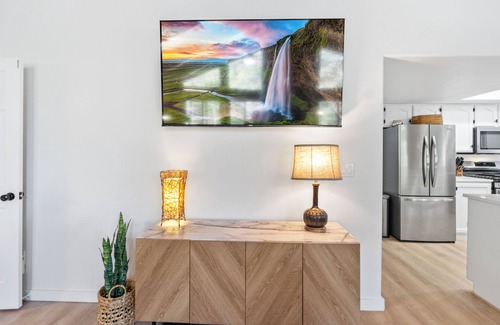 Munds Park House | Luxury Double-Cabin with Panoramic Forest Views. Two for the price of one!