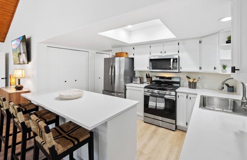 Munds Park House | Luxury Double-Cabin with Panoramic Forest Views. Two for the price of one!