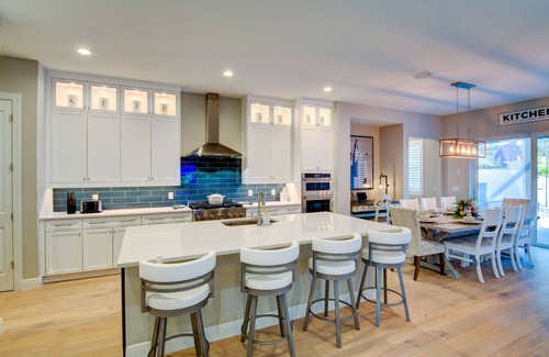 Ringling Park House | Luxury Downtown Home+Spa & Pool+Near Beaches