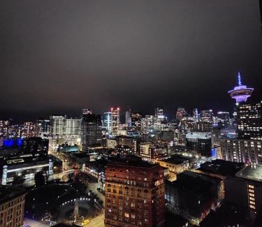 Gastown Apartment | Luxury Downtown Vancouver Suite