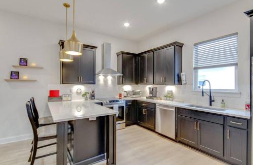 North Nashville House | Luxury Dream Downtown Living Ten Comfy Beds
