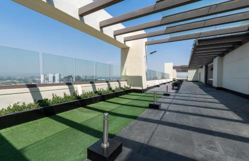 Puerta de Hierro Apartment | Luxury Escape near Andares Modern Retreat