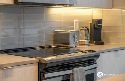 Downtown Edmonton Apartment | Luxury Escape » Sleeps 6 » Ice District » Parking