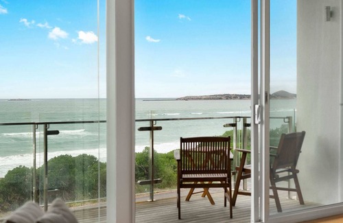 Hayborough House | Luxury Esplanade Beach House - 2A Olivers Pde, Hayborough