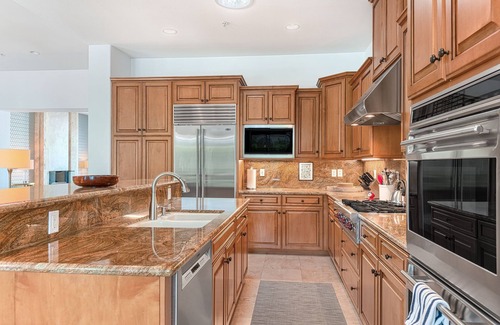 Palm Springs House | Luxury Estate Home in Andreas Hills All En Suite, Saltwater Pool & Spa, Fire Pit