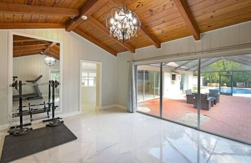 Loxahatchee Groves House | luxury estate on 5 acres, 25 mins from beach