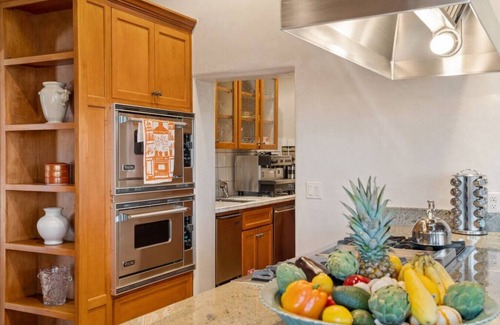 Northeast Santa Fe Villa | Luxury Estate with Hot Tub