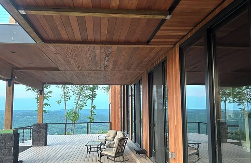 Brooktondale House | Luxury Estate with a Lakeview - Where Elevation Meets Imagination