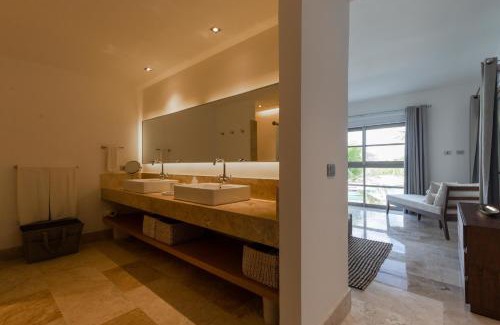 Playa Mujeres Apartment | Luxury & exclusive 3BR Apt w Amazing amenities