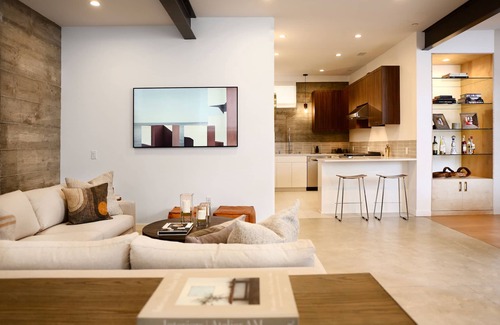 Sierra Madre Apartment | Luxury Executive Apartment/Condo