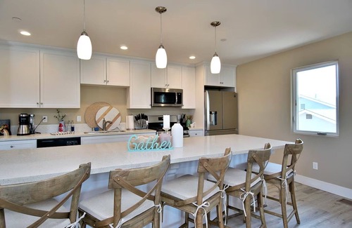 Grover Beach House | Luxury Family Beach House w/Rooftop Retreat! 0.7 miles to Oceano Dunes entrance