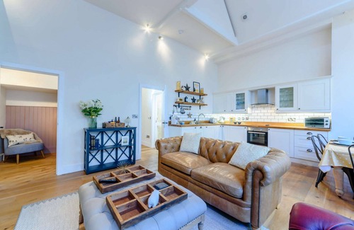 Painswick Cottage | Luxury family friendly holiday cottage in the heart of the Cotswolds - Church Mews