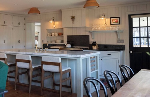 West Cape May Cottage | Luxury Farm Stay with Orchard Pool, Spa, and Seasonal Beach Access