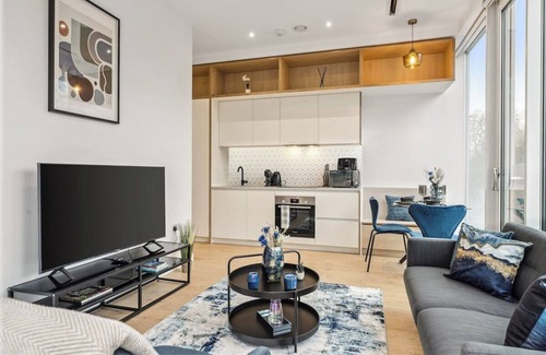 London Borough of Hounslow Apartment | Luxury Flat in Brentford