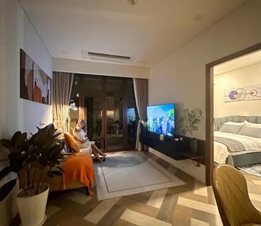 Thu Thiem Apartment | Luxury Fully Equipped Residence in Heart of City