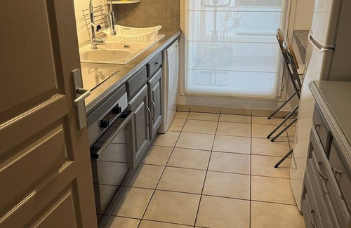 Sormiou Apartment | Luxury furnished 55m2 T2 apartment with air conditioning and private pool.