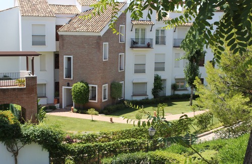 Benahavis Apartment | Luxury Garden apartment In Los Arqueros Golf & Country Club, Marbella + Wifi
