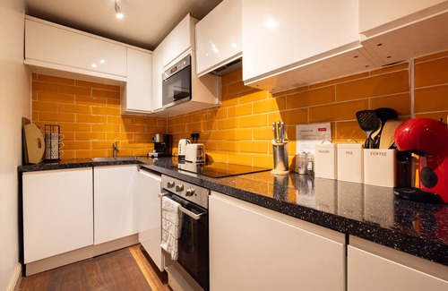 West Kensington Apartment | Luxury Garden Studio apartment