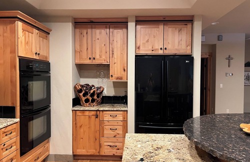 Garden Valley Cabin | Luxury Golf Course Cabin - 4BR, 3BA, Game Room & Firepit