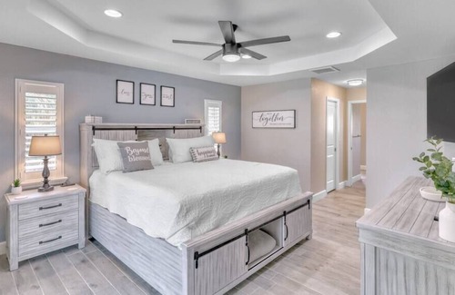 Pinehurst House | Luxury Golf Retreat with Private Pool