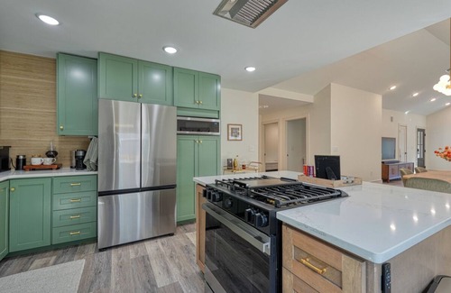 Dunean House | Luxury Greenville Haven Steps from Downtown