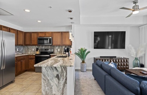 Open Sands Condo | Luxury Gulf View Suite with Penthouse Views!