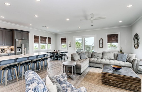 Villa Primera House | Luxury Gulf View Home with Private Pool! Steps to the beach!