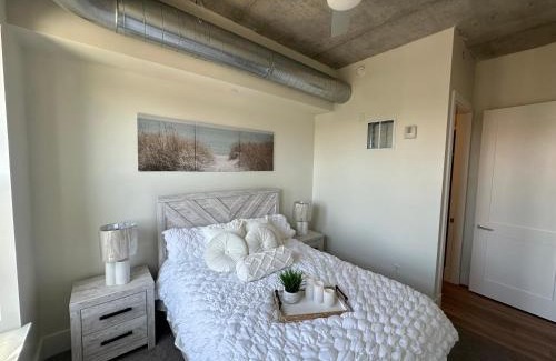 Northeast South Bend Apartment | Luxury High Rise Downtown Apartment