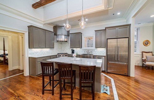 Greenville Downtown Condo | Luxury Historic 2BR/2BA Loft on North Main St Gvl