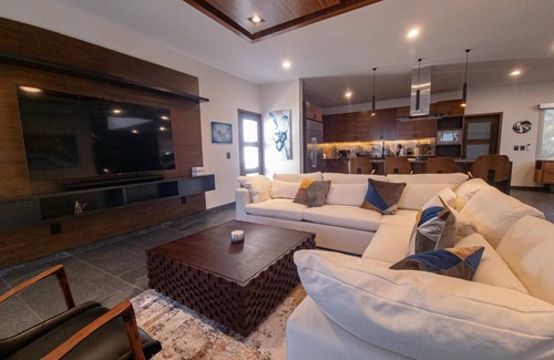 Santa Maria Huatulco House | Luxury home for rent with panoramic ocean view in Bahias de Huatulco, Mexico
