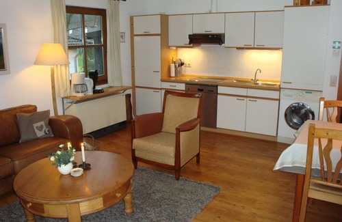 Frankenau Apartment | Luxury holiday home, 100 meters from forest, swimming pool nearby, 4 km from Edersee