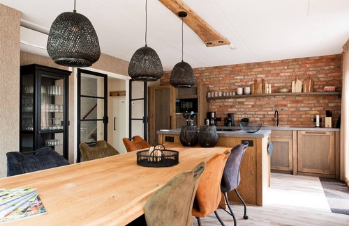 Vlagtwedde House | Luxury holiday home with sauna in Vlagtwedde