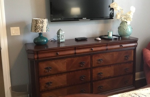 Junction House | LUXURY HOME, Beautiful Bethel Country Estate / Amazing pool, Great Country Home