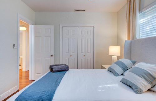 Coral Way House | Luxury Home in Brickell Miami, 5 min to the Beach!