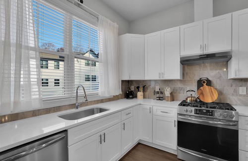 Sandy Springs House | Luxury Home In The @ Of The City Of Sandy Springs