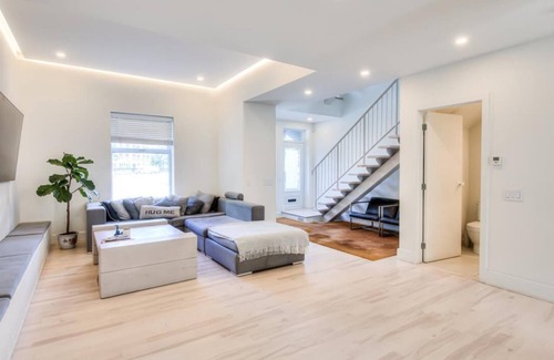 Mile End House | Luxury home in the heart of the Mile-End. Private Garden and fire pit!