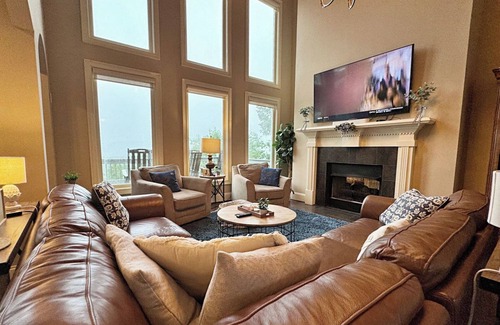 Cleveland House | Luxury Home in the North Georgia Mountains