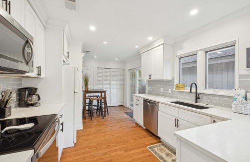 Lawton Woods House | Luxury Home in Desirable Sea Pines Walk to Beach