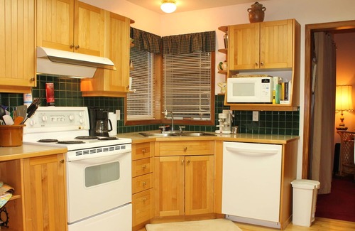 Roberts Creek House | Luxury Home Near Beach In The Heart Of Roberts Creek, British Columbia
